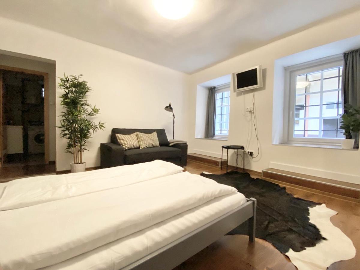 Budget Apartment By Hi5- Karoly 16 Budapest Bagian luar foto
